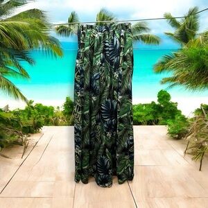 🥂HYFVE Green Maxi Skirt🥂